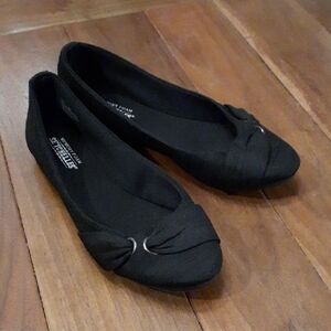 Seychelles Black Bow Accent Faux Silk Flats, Sz 7W, Barely Worn